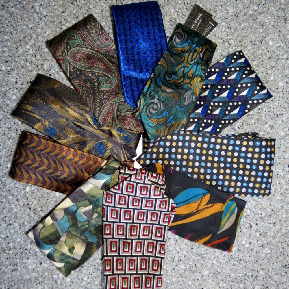 Lot of 10 Men's Neckties/Ties All Have Black in Them Various Widths & Brands